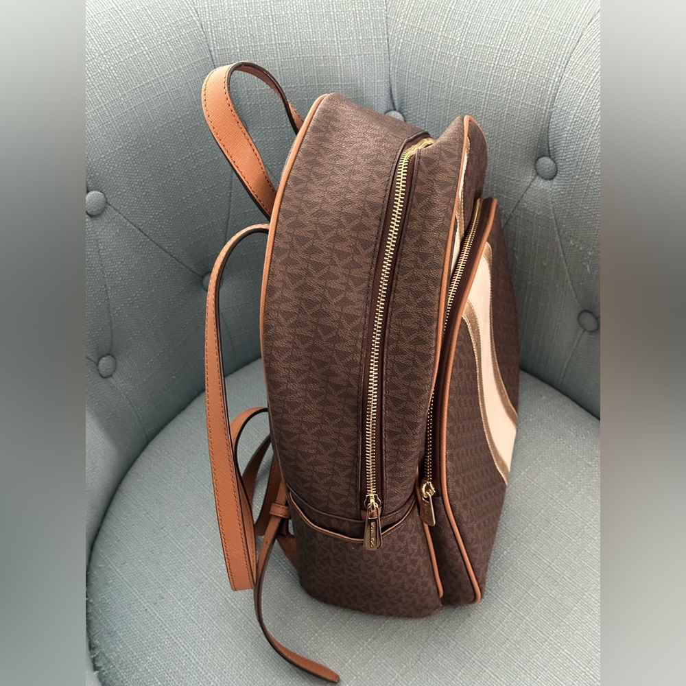 Michael Kors Backpack authentic - Picture 6 of 12